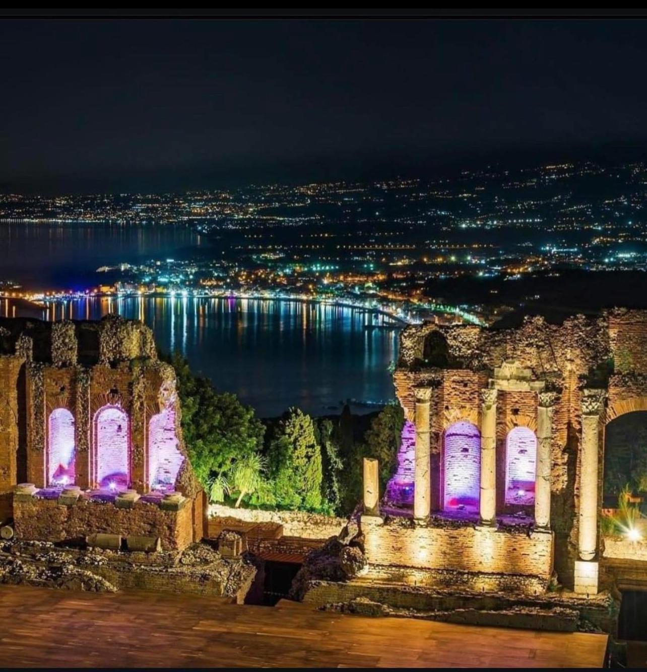 Humboldt Luxury Rooms Taormina Exterior photo